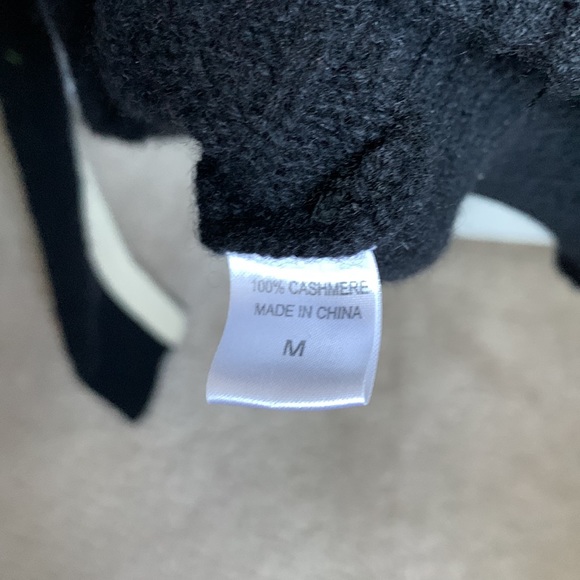 Juicy Couture Cashmere Hoodie - Picture 6 of 7